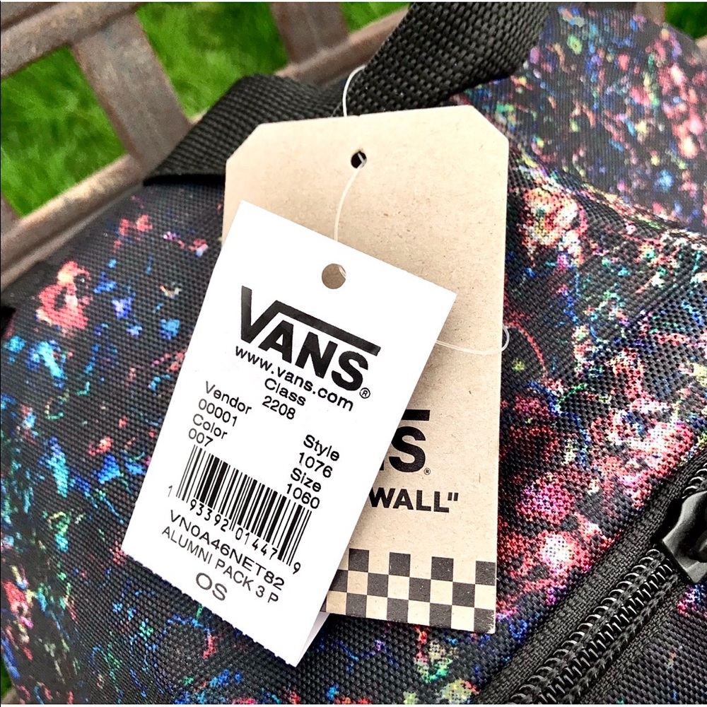 Last! NWT Vans Alumni Galaxy 3P Alumni Backpack - Picture 2 of 8